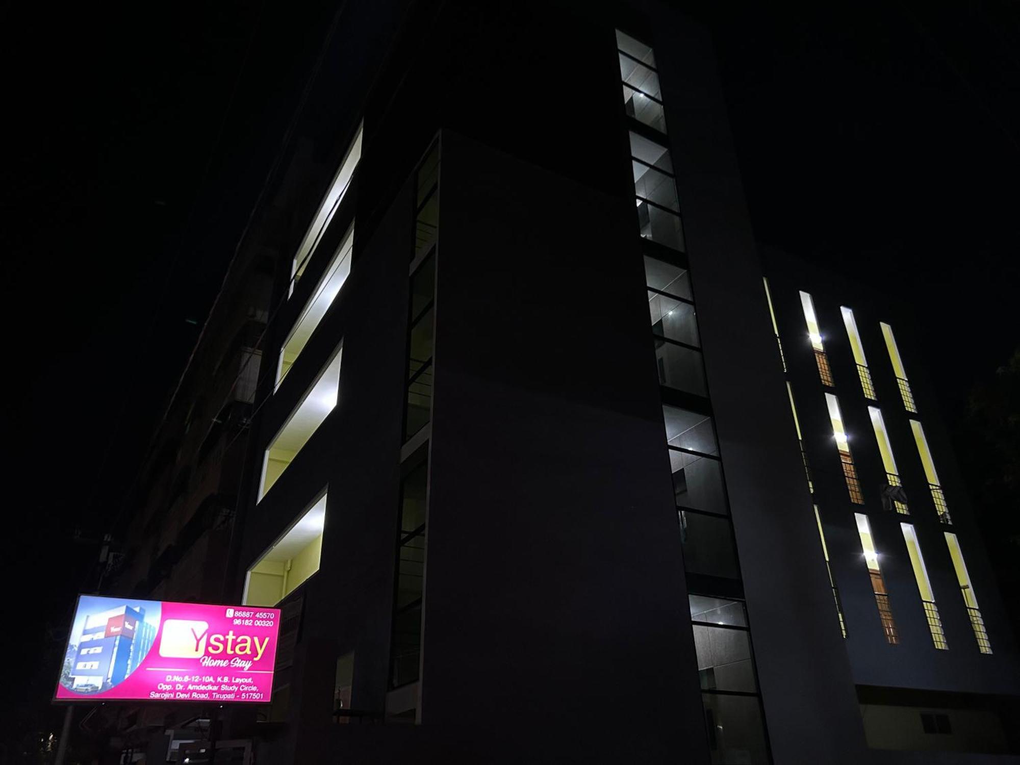 Y Stay Homestay Тирупати Екстериор снимка